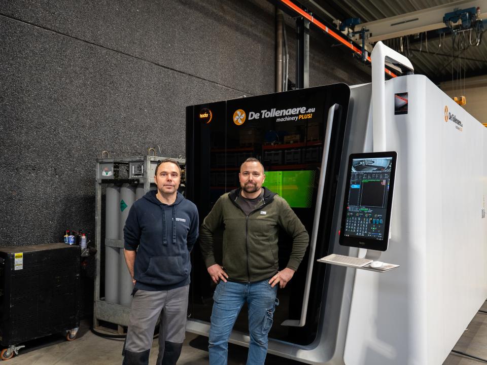 Zaakvoerders Degramec voor Bodor C3 platenlaser